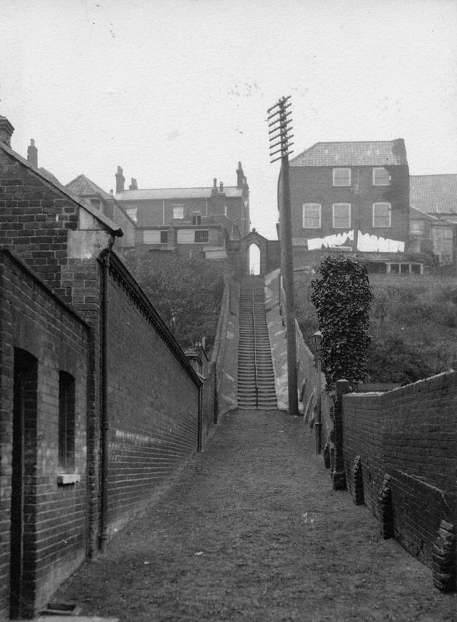 Mariners Score Lowestoft Old and Now