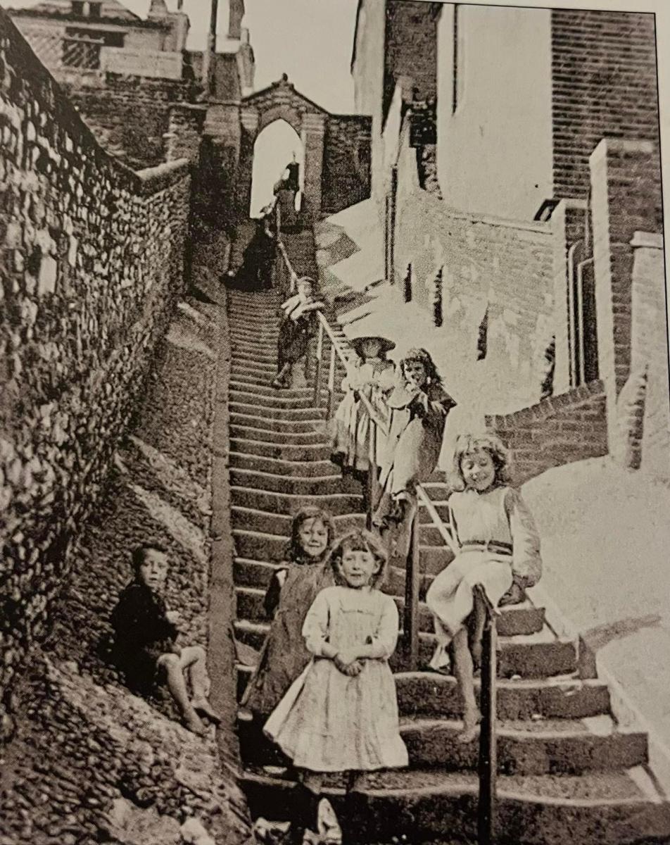 Mariners Score Lowestoft Old and Now