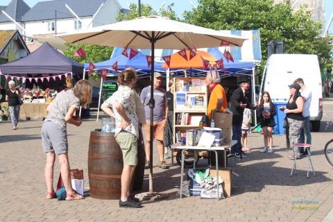  Stanford Arms and Books and Print