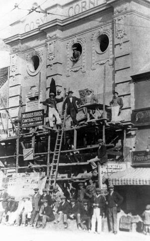 JRC Cosy Corner with builders