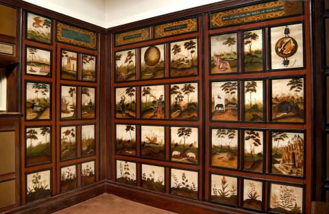 Lady Anns Painted Closet